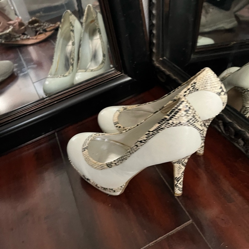 WHITE BABY PHAT HEELS